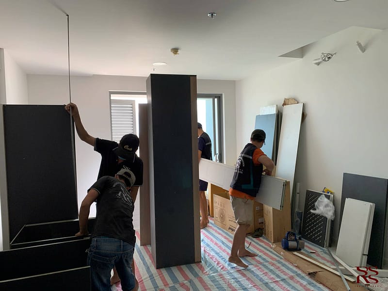 Đội ngũ thi công The Red Sóng tại căn hộ Urban Green - Kusto Home tháp Bliss